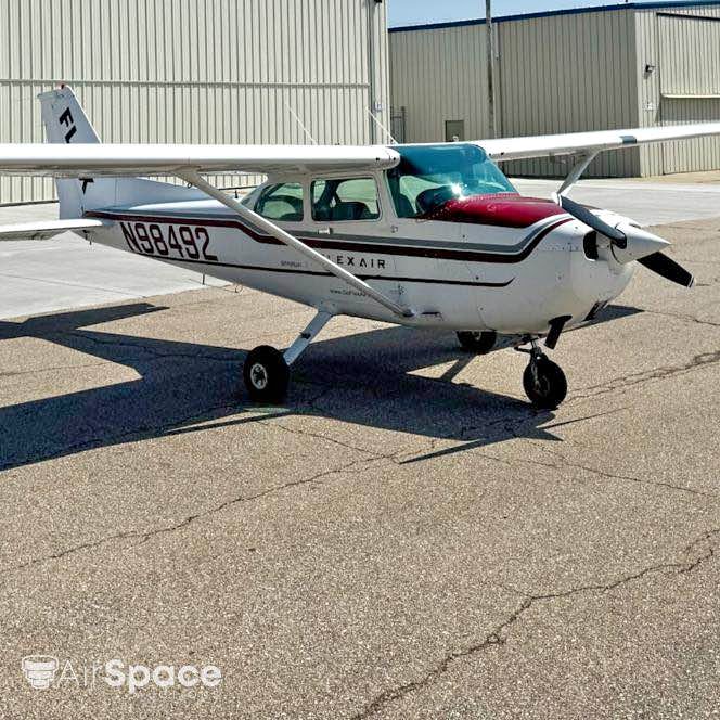1985 Cessna 172P, photo 1