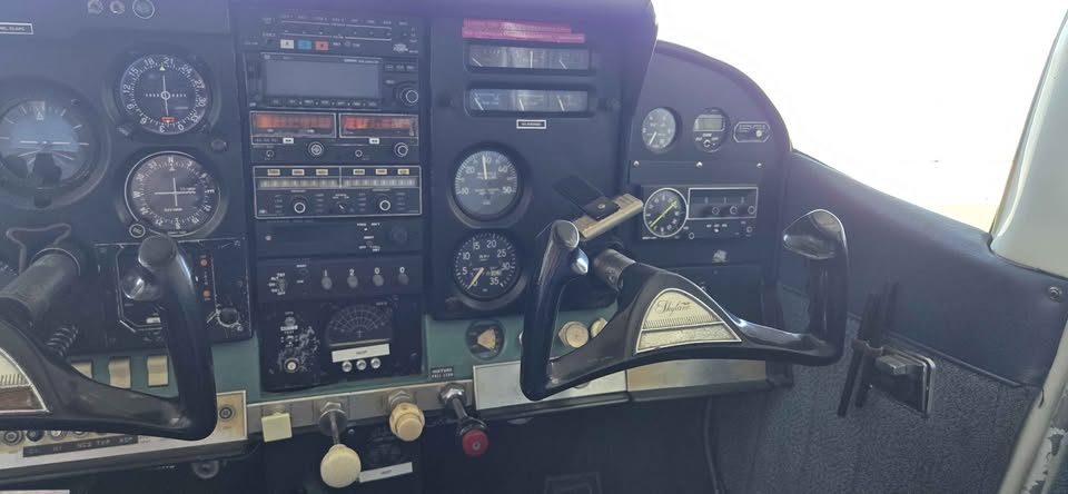 1966 Cessna 182j, photo 6