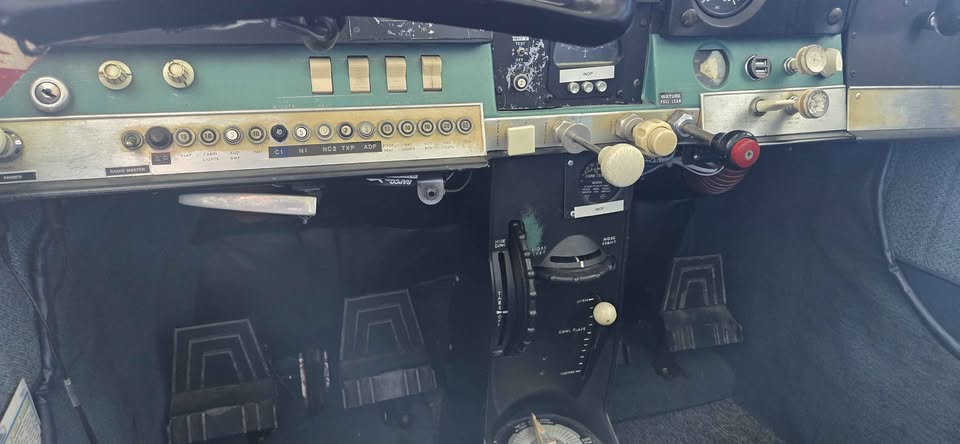 1966 Cessna 182j, photo 8