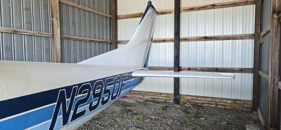 1966 Cessna 182j, photo 12