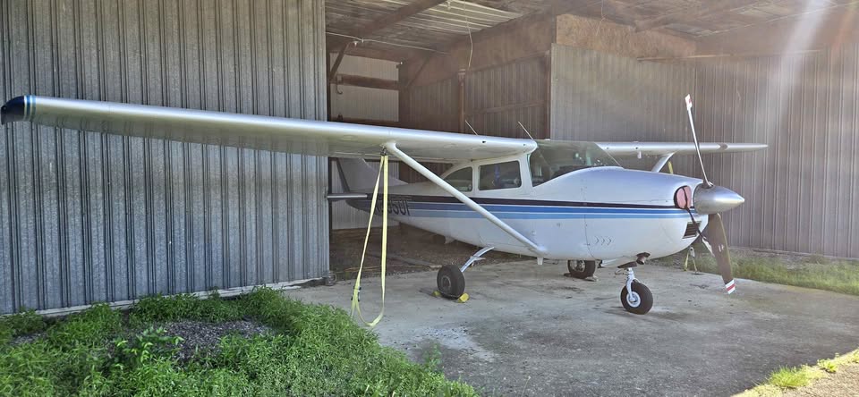 1966 Cessna 182j, photo 1
