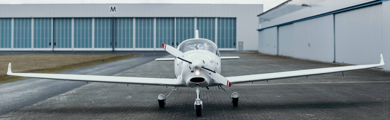2017 Aquila A-211 G Nvfr G500, photo 2