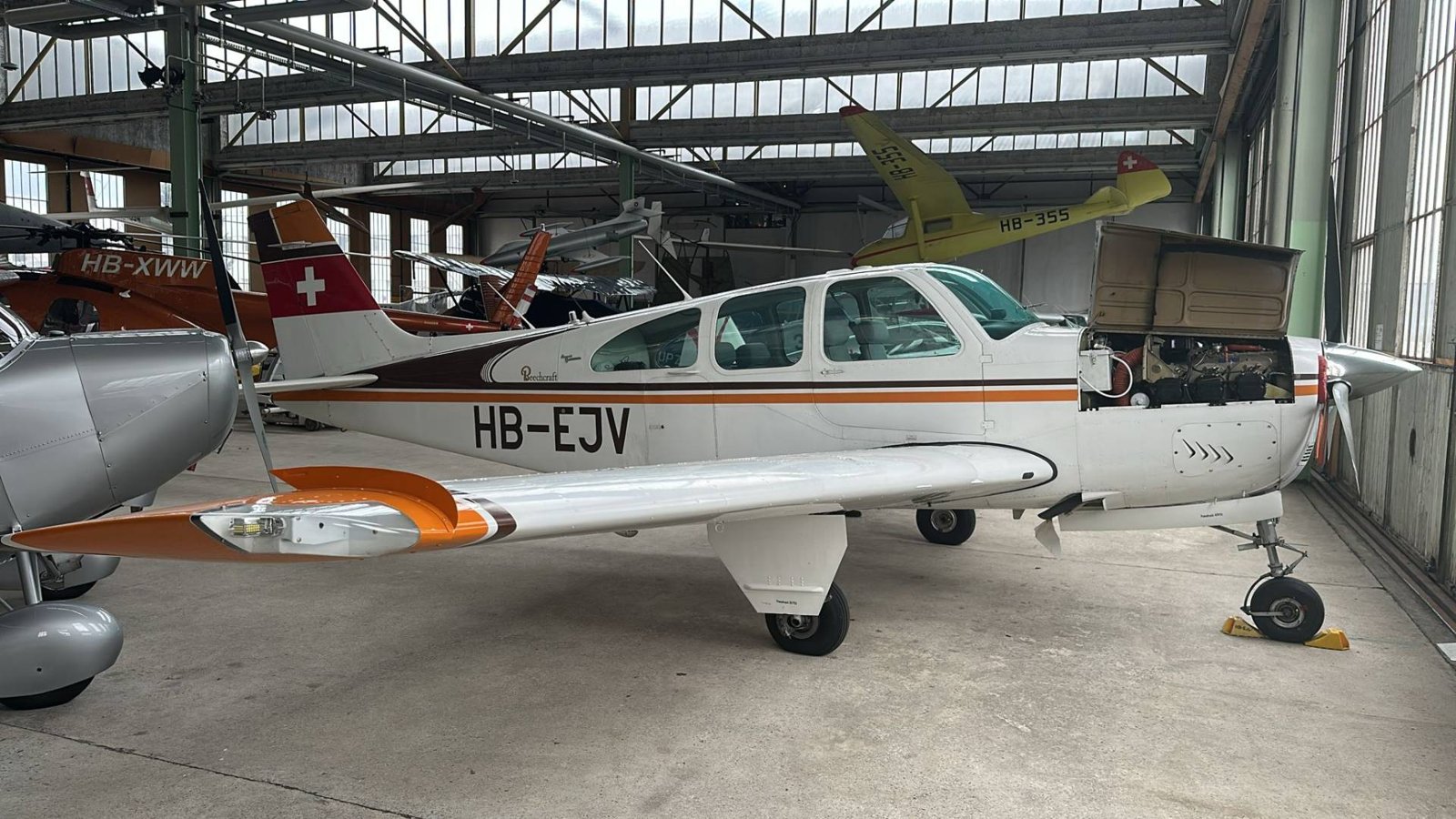 1966 Beechcraft Beech 33 Debonair 35-C33, photo 1
