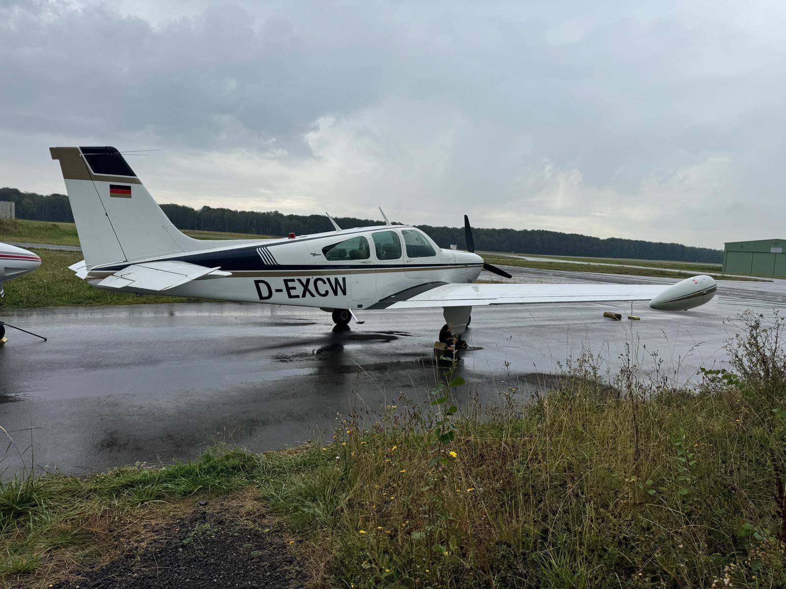 1965 Beechcraft Beech 33 Debonair 1/3 share, photo 2