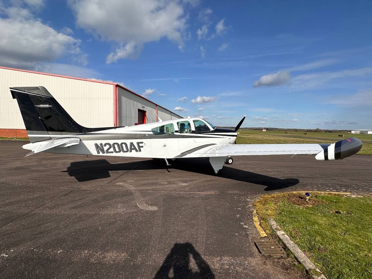 1991 Beechcraft Beech 33 Bonanza F33A, photo 3