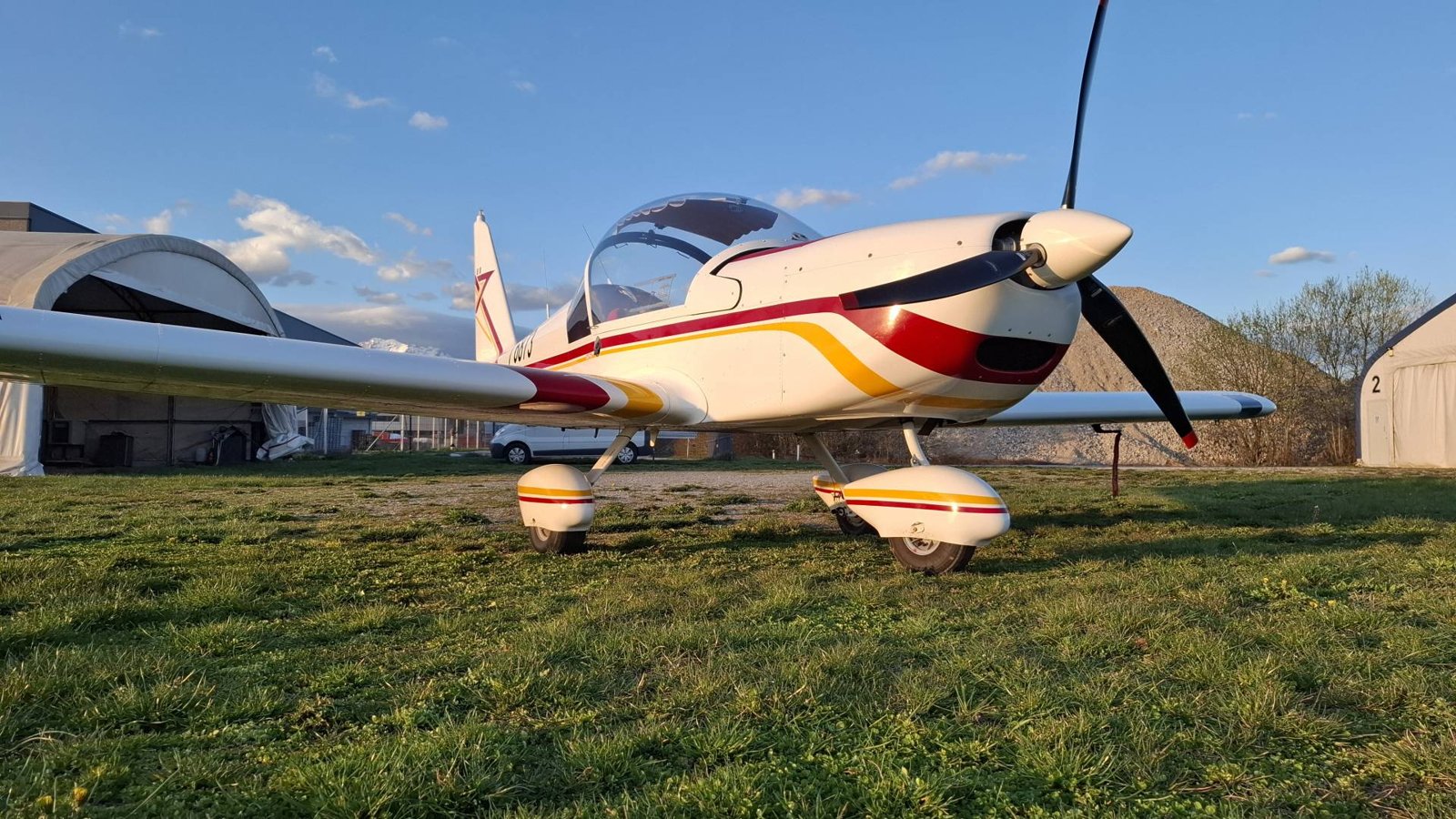 2002 Evektor EV-97R Eurostar, photo 2