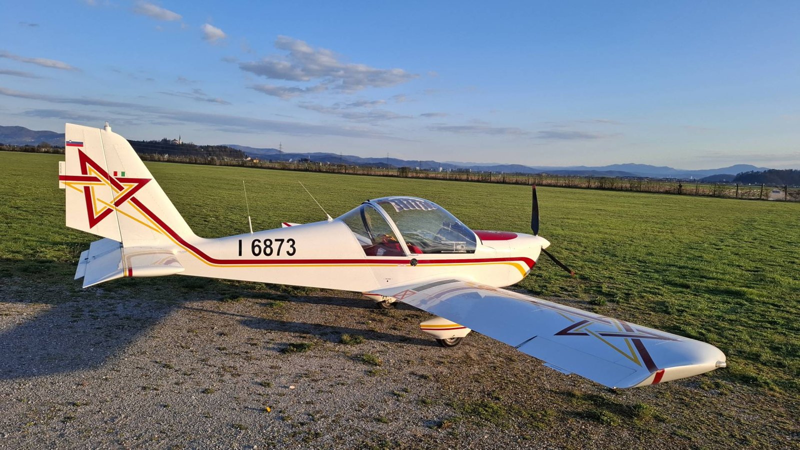 2002 Evektor EV-97R Eurostar, photo 4