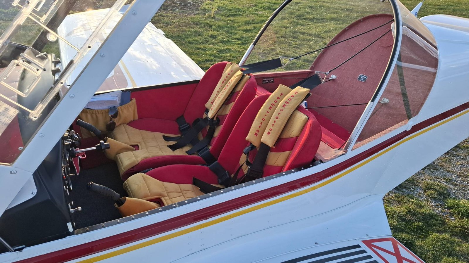 2002 Evektor EV-97R Eurostar, photo 12