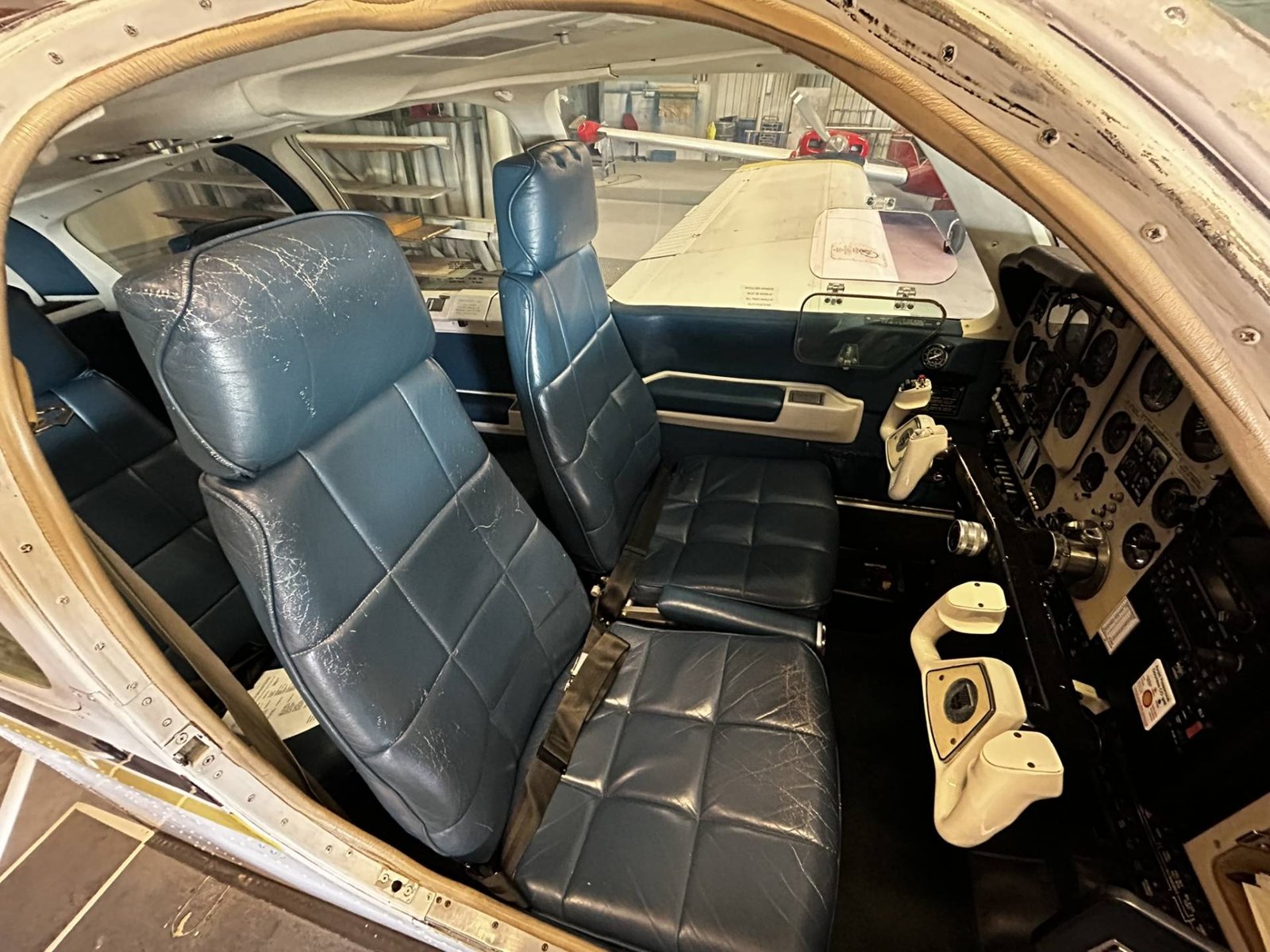 1987 Beechcraft Beech 33 Bonanza, photo 10
