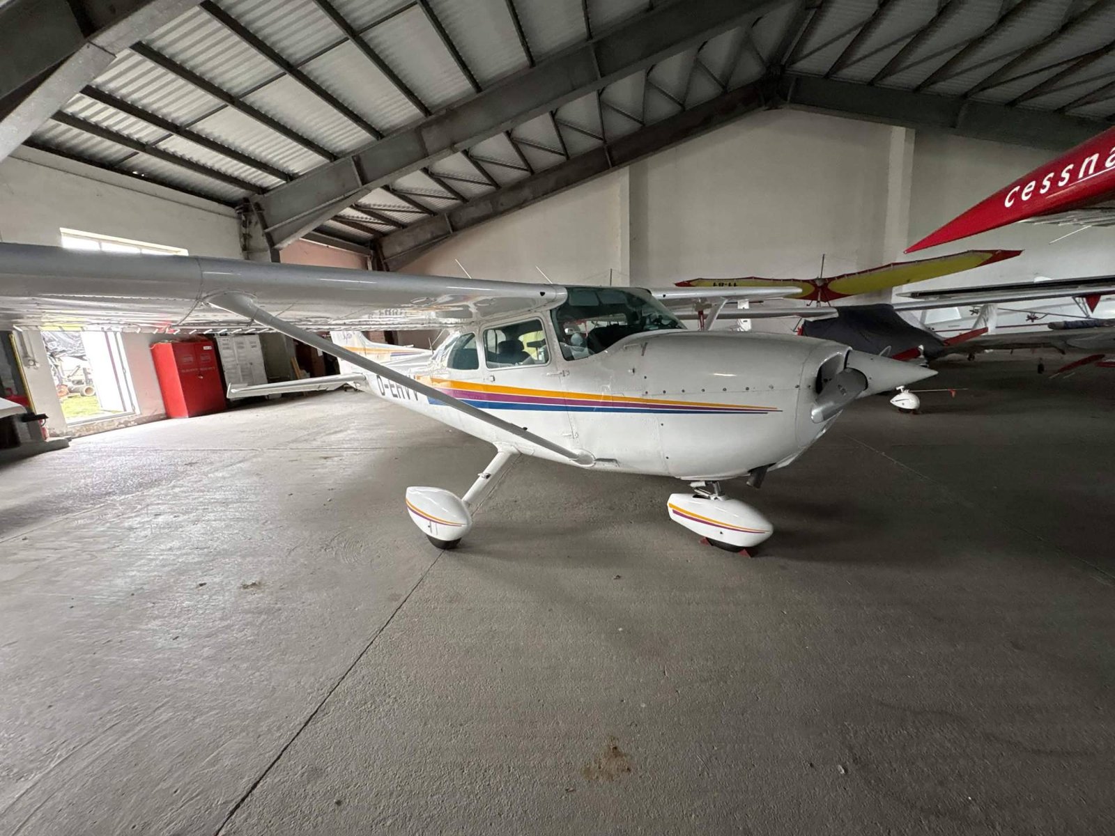 1979 Cessna 172 Skyhawk N, photo 1