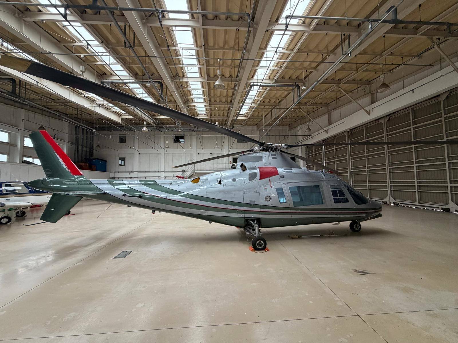 1987 Agusta A-109 A II, photo 6