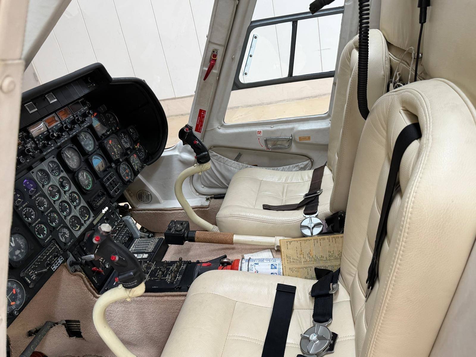 1987 Agusta A-109 A II, photo 8