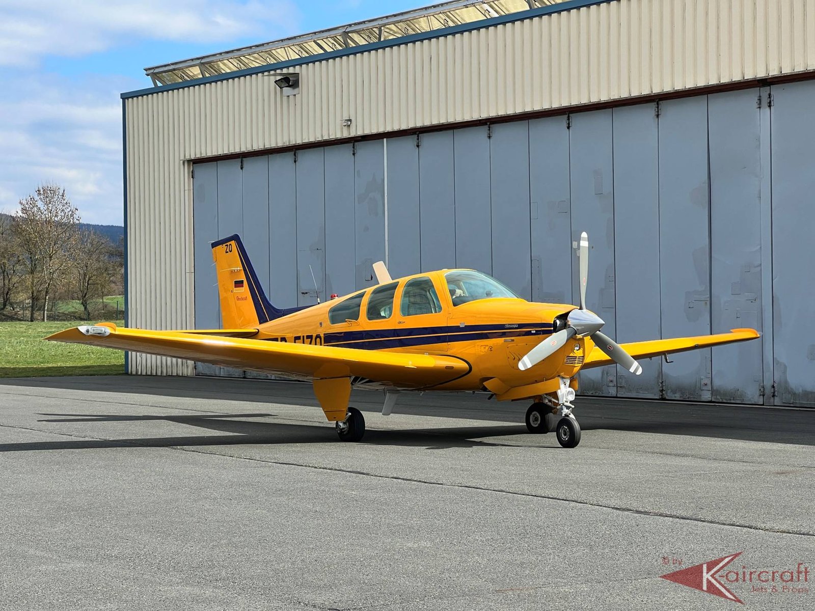 1986 Beechcraft Beech 33 Bonanza F33A, photo 2