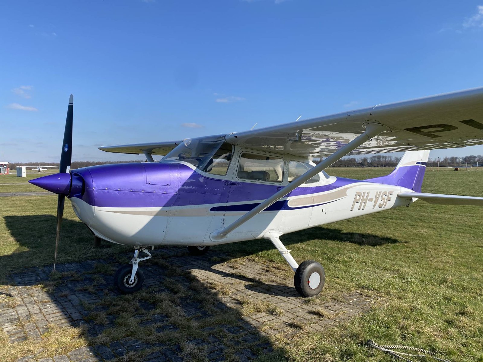 1972 Cessna F-172 L, photo 1