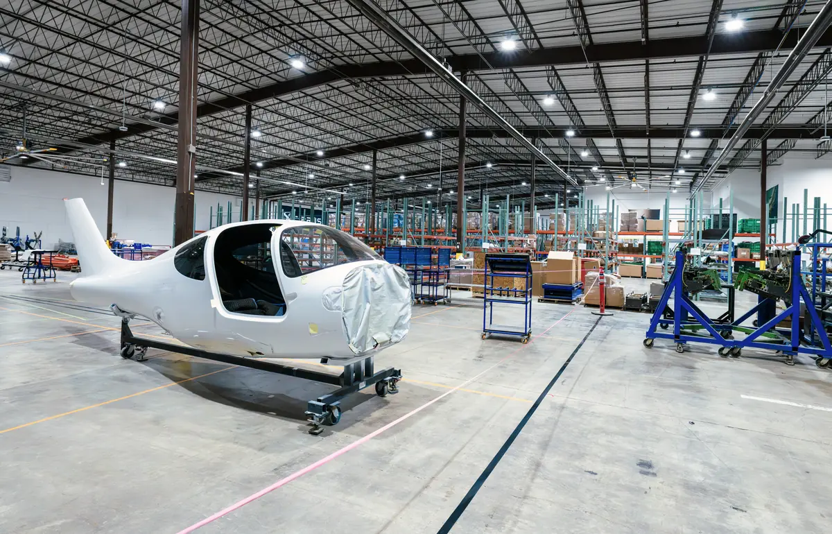 Cirrus Aircraft Opens New Warehousing Center in Duluth, Minnesota