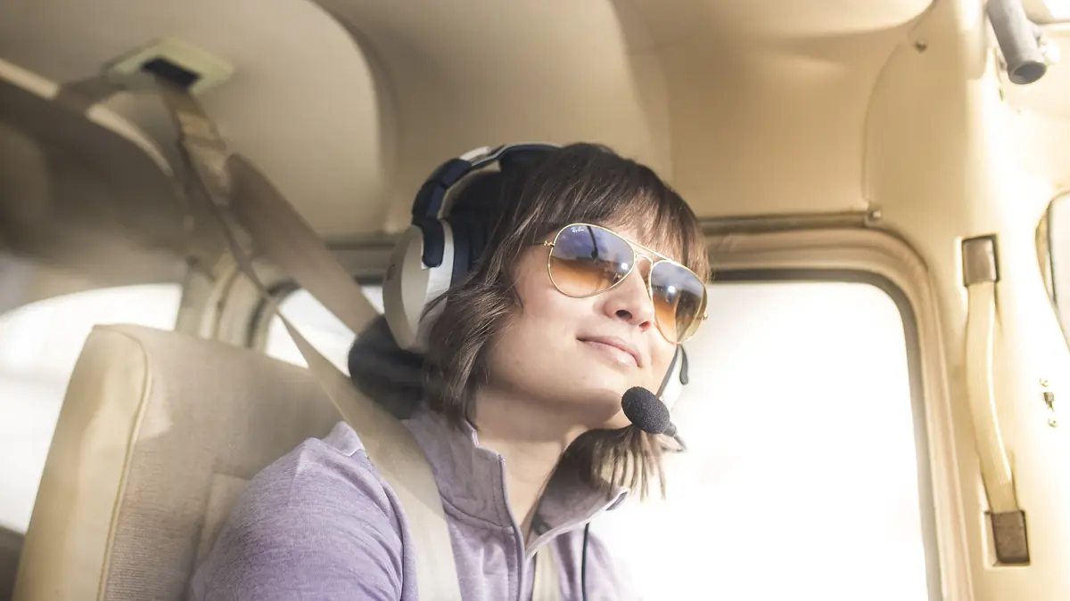 Radio Communication Guidance For Student Pilots Emphasizes Clear Identification And Confidence